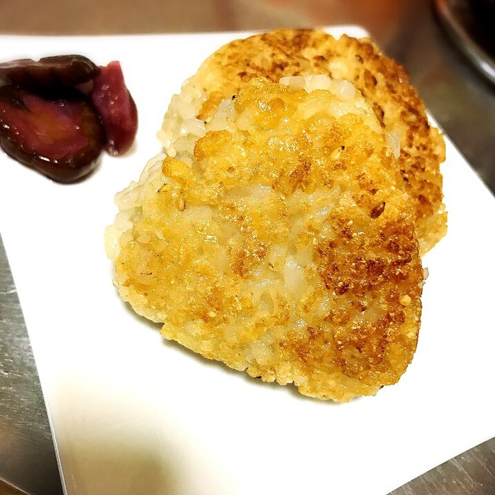 超簡単！ 絶品焼きおにぎり 夜食や軽食に♪